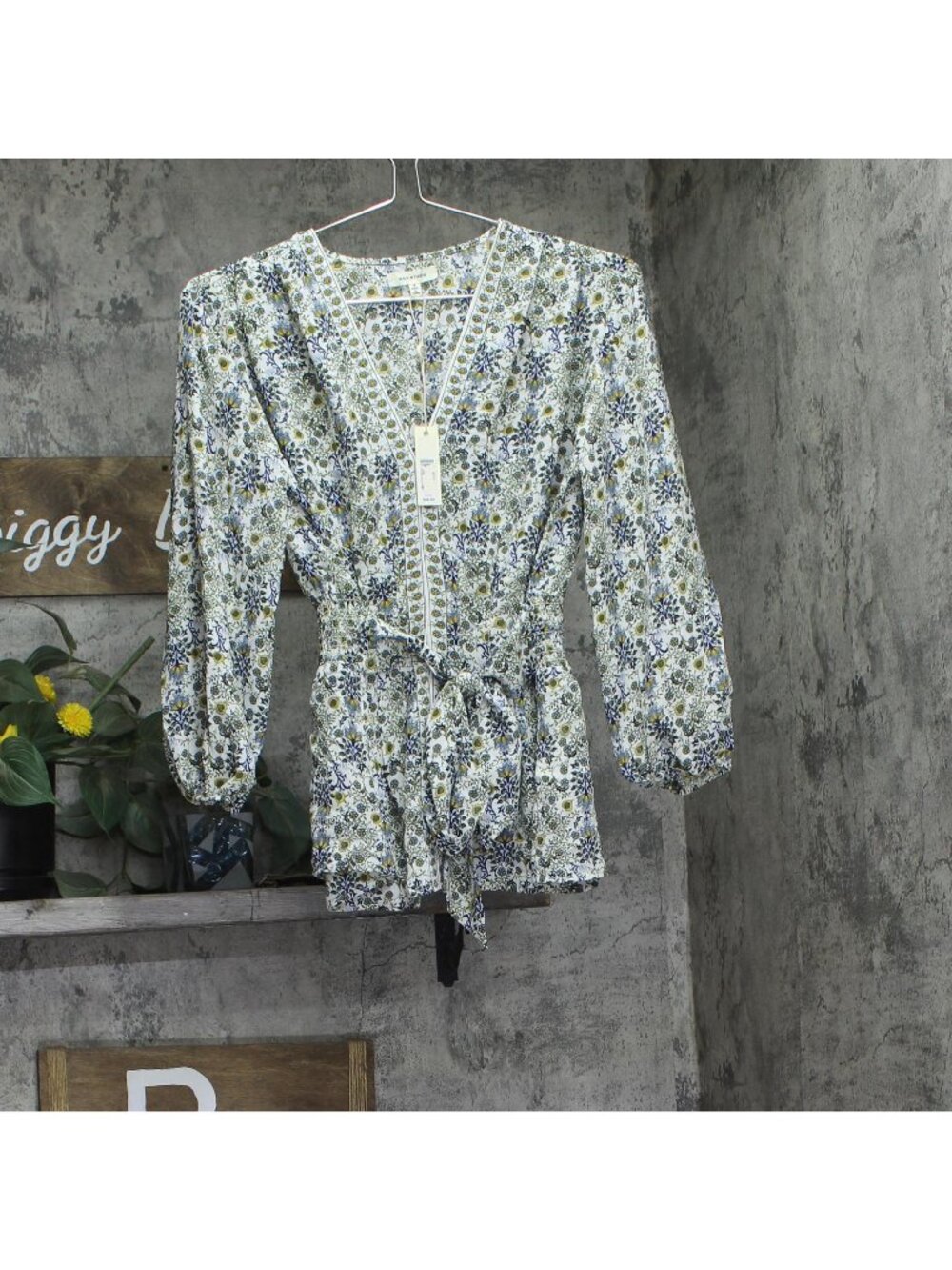 NWT Max Studio Womens Tie Front Woven Blouse Blue Multi S
